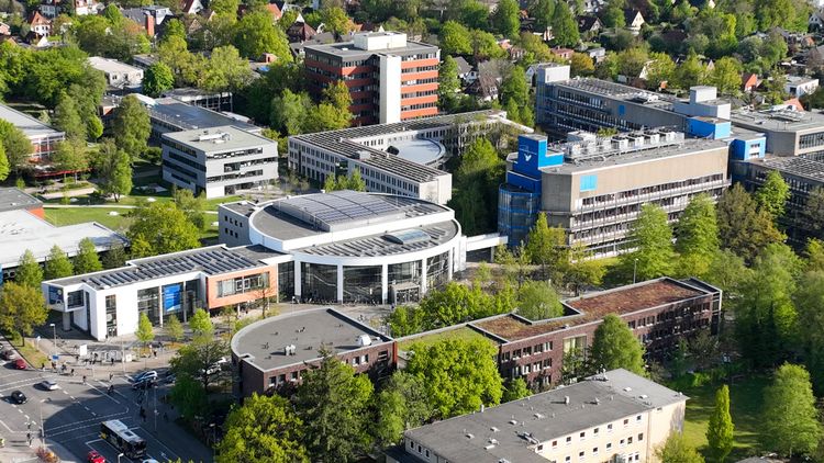 Blick von oben auf den Campus Haarentor mit Hörsaalzentrum