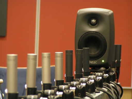 Schallfeldmessungen mit einem Mikrofon-Array