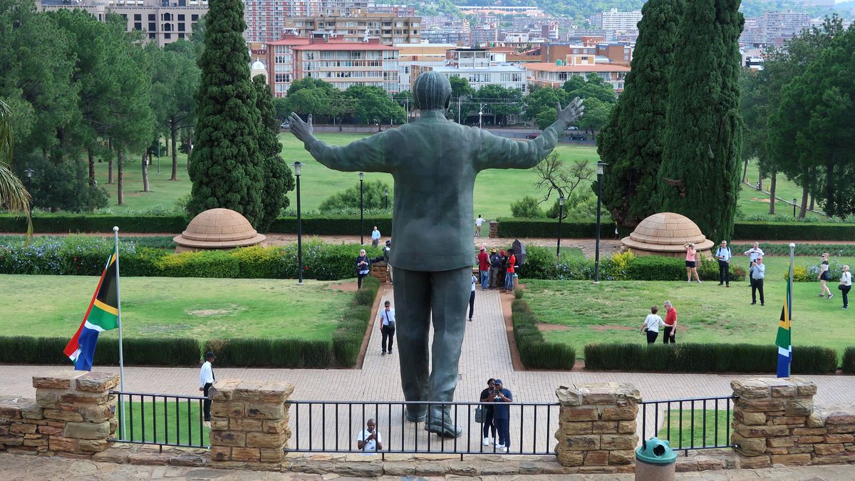 Nelson Mandela Statur in Pretoria